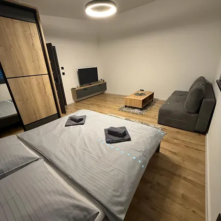 Luxury * Maly Slavkov